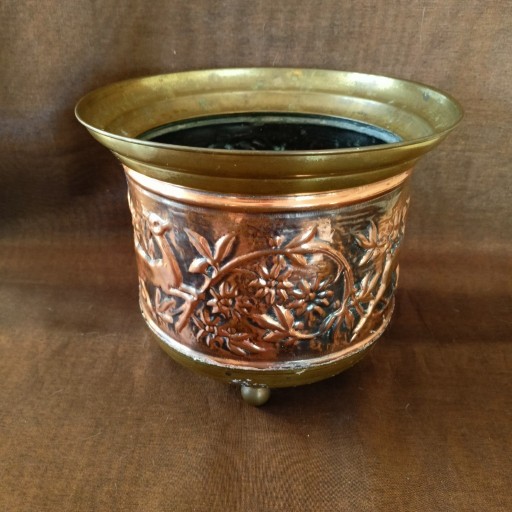 Zdjęcie oferty: PIĘKNA OSŁONA NA DONICĘ  MIEDZIANA  ANTYK