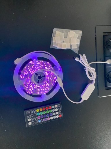 Zdjęcie oferty: Taśma led rgb z pilotem 10 metrów