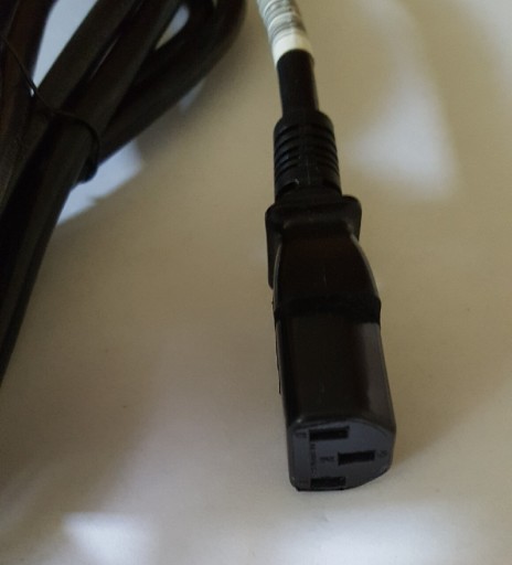 Zdjęcie oferty: Kabel zasilający do PC - C13. Długość - 2 metry