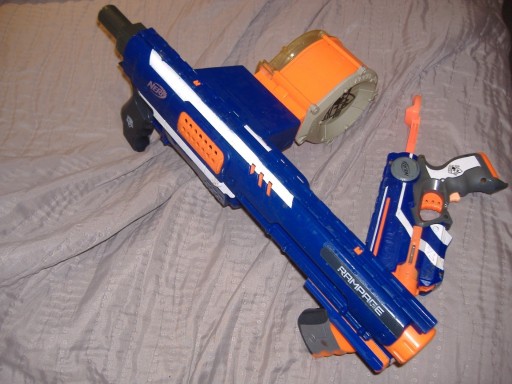 Zdjęcie oferty: Pistolet i Karabin Nerf Elite RAMPAGE FIRESTRIKE