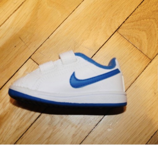 Zdjęcie oferty: Buty dla chłopca dziecięce chłopięce r 15,5 Nike