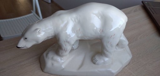 Zdjęcie oferty: Stara figurka polarnego niedzwiedzia