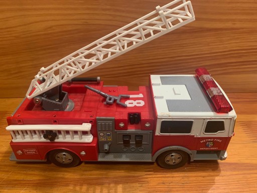 Zdjęcie oferty: Wóz straży pożarnej 