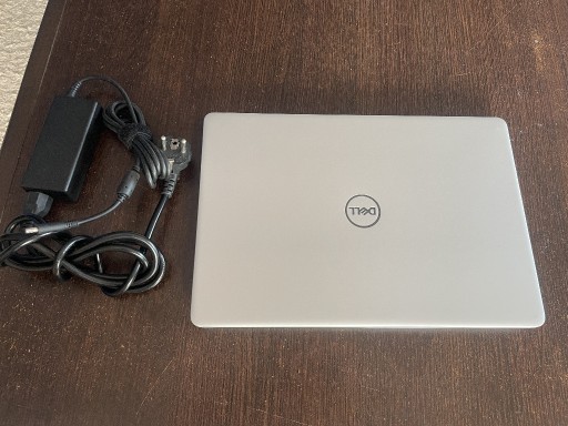 Zdjęcie oferty: Dell Inspiron 5370 i7-8550U 8GB 13 cali