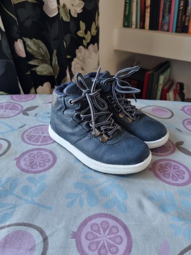 Zdjęcie oferty: Buty zimowe dziecięce 25 r