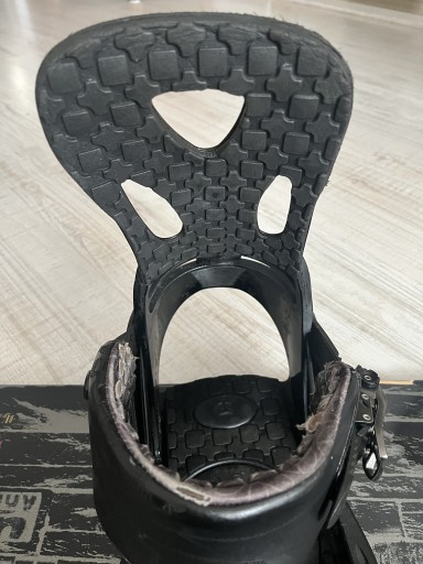 Zdjęcie oferty: Snowboard Fanatic Duke + wiązania Burton L