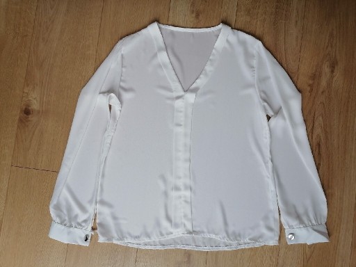 Zdjęcie oferty: Nowa biała elegancka bluzka rozm 40