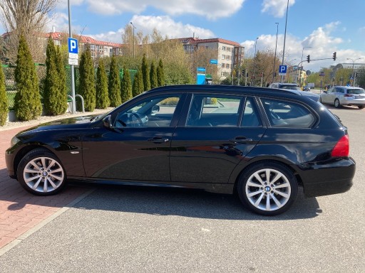 Zdjęcie oferty: BMW 318d E91 Kombi SALON POLSKA Auto Fus