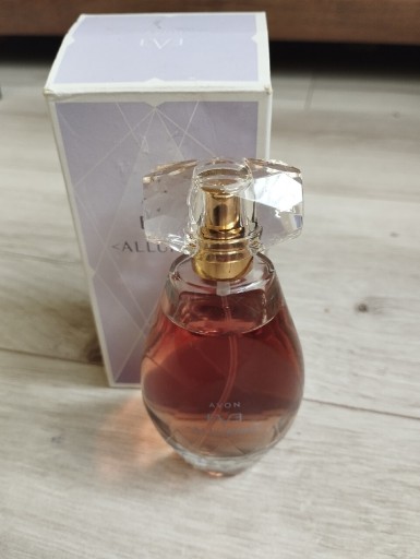 Zdjęcie oferty: Avon EVE Alluring 50 ml 