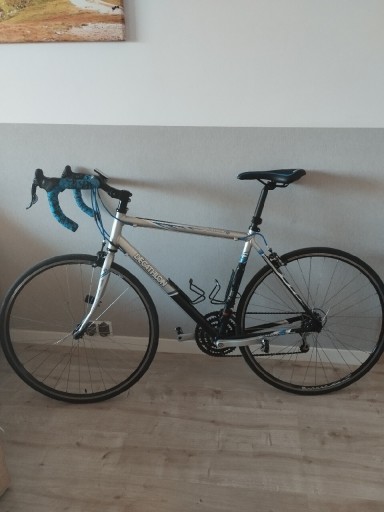 Zdjęcie oferty: Rower szosowy Decathlon Cycle 