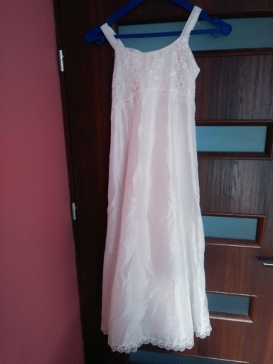 Zdjęcie oferty: Sukienka biała 146