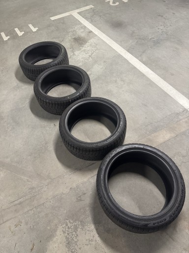 Zdjęcie oferty: Opony zimowe Toyo Snowprox s954 225/40 r18