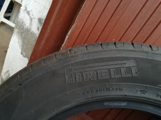 Zdjęcie oferty: Opony letnie Pirelli 17 "