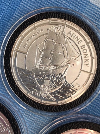 Zdjęcie oferty: Pirate Queens - seria trzech monety, 1oz każda