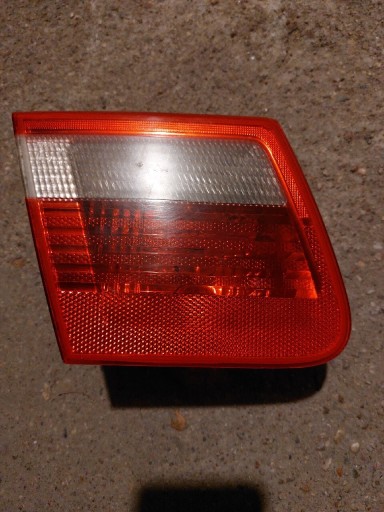 Zdjęcie oferty: Lampa tylna BMW e46 combi lewa 