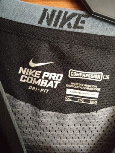 Zdjęcie oferty: Baselayer Nike Dri-Fit compression Procombat 2XL