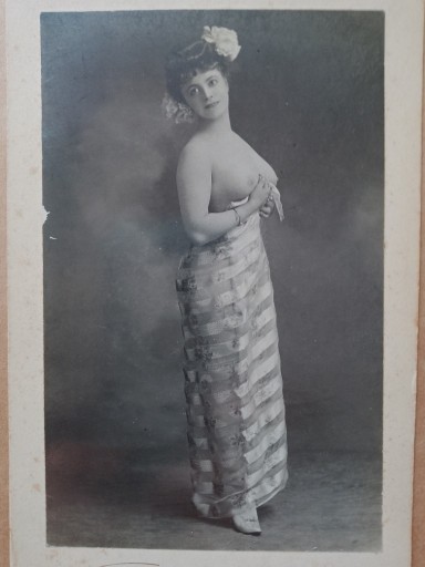 Zdjęcie oferty: Fotografia, półnaga kobieta, Walery, lata 1900