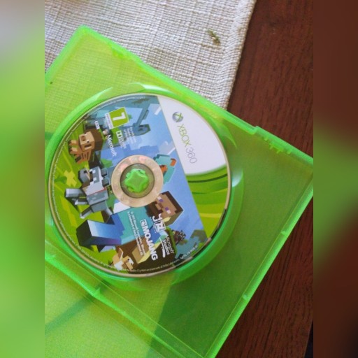 Zdjęcie oferty: Xbox 360 +okablowanie +2 pady+4gry