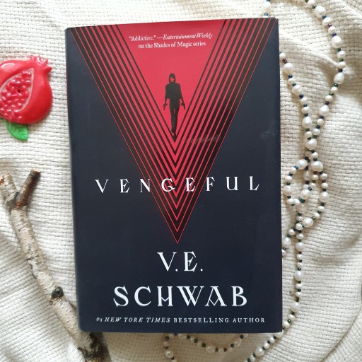 Zdjęcie oferty: Vengeful V. E. Schwab twarda oprawa angielski