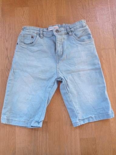 Zdjęcie oferty: Krótkie jeansy regulowane w pasie 152-158