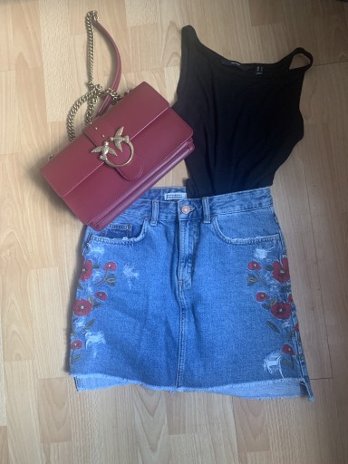 Zdjęcie oferty: Spódnica mini jeansowa z haftem ZARA XS