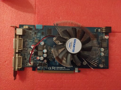 Zdjęcie oferty: Gigabyte GeForce 9600GT 512MB GDDR3