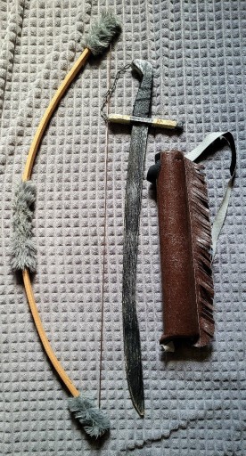 Zdjęcie oferty: zestaw dla młodego RYCERZA: łuk, kołczan i miecz