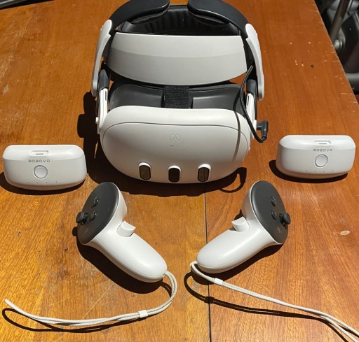 Zdjęcie oferty: Oculus Quest 3 128GB + BoboVR M3 Pro + 2x bateria