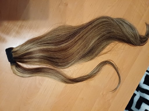Zdjęcie oferty: Kucyk włosy naturalne 60cm