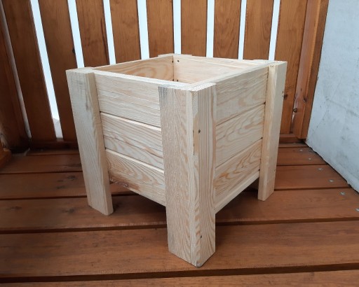 Zdjęcie oferty: Donica drewniana sosnowa.  40x40x40 cm. Solidna
