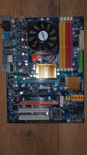 Zdjęcie oferty: Gigabyte GA-MA790X-DS4+ Athlon 64 x2 5400 2x2.8ghz