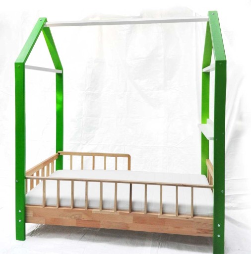 Zdjęcie oferty: Łóżko dziecięce - domek z materacem 140x70 cm