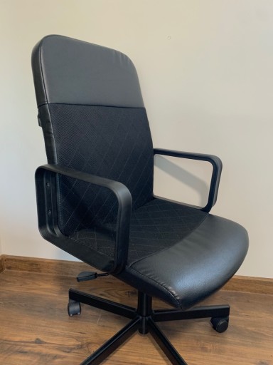 Zdjęcie oferty: krzesło obrotowe do biurka, czarne, ikea RENBERGET