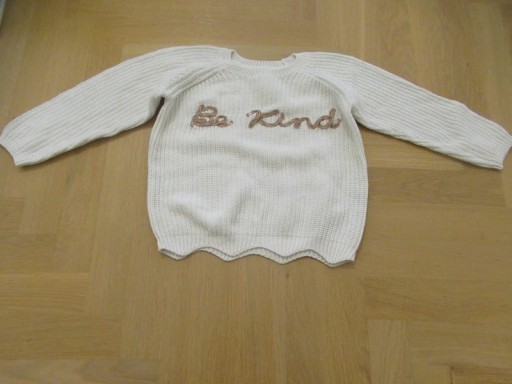 Zdjęcie oferty: Primark Be kind sweter prążki ecru biały 110