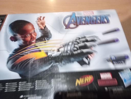 Zdjęcie oferty: NERF Avengers Marvel  Rękawica Czarna Pantera 