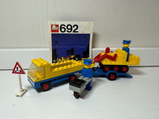 Zdjęcie oferty: LEGO classic town; zestaw 692 Road Repair Crew