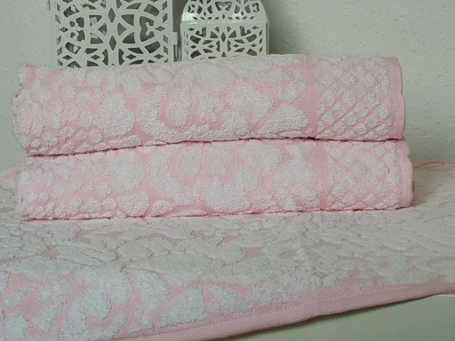 Zdjęcie oferty: Ręcznik frotte 53 x 100 różowy zwoltex
