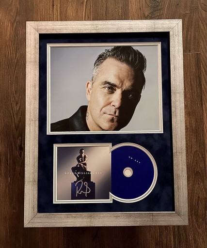 Zdjęcie oferty: Robbie Williams XXV - autograf + certyfikat!