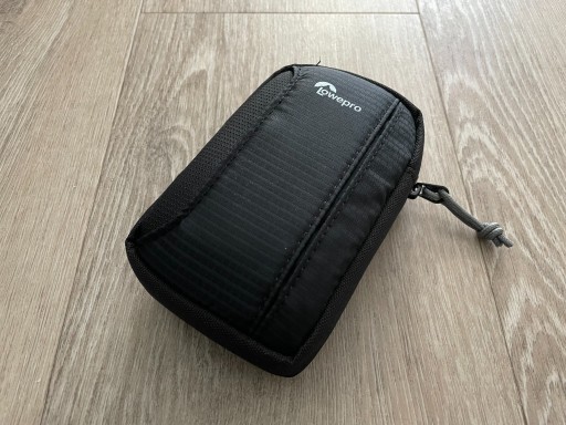 Zdjęcie oferty: Pokrowiec na aparat Lowepro Tahoe 25 II (czarny)