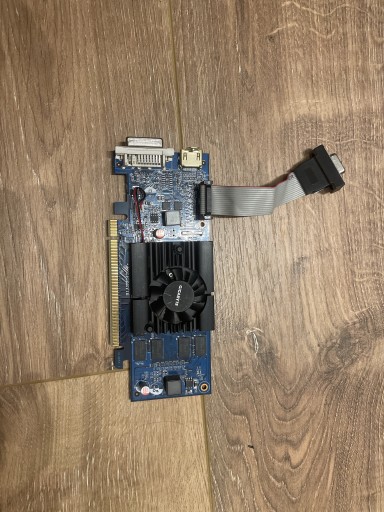 Zdjęcie oferty: Karta graficzna Gigabyte Geforce GT210 1GB 