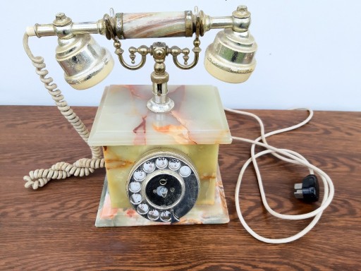 Zdjęcie oferty: APARAT TELEFONICZNY VINTAGE ,RETRO