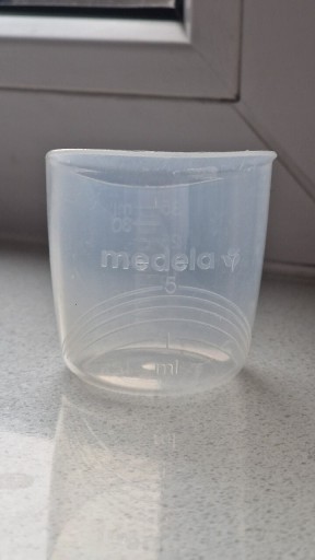 Zdjęcie oferty: Kubeczek kubek Medela do nauki picia 