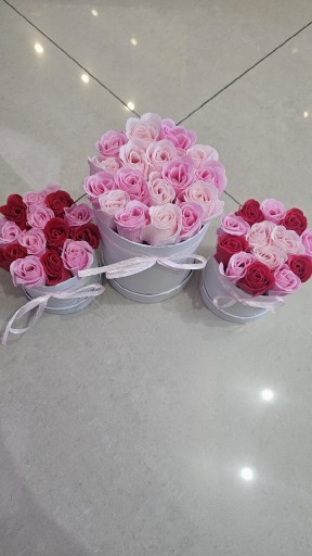 Zdjęcie oferty: Flower box róże pachnące mydlane