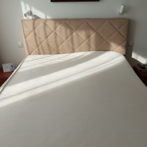 Zdjęcie oferty: Łóżko kontynentalne 140 cm
