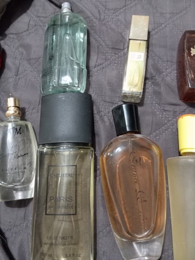 Zdjęcie oferty: Sprzedam 9 perfum męskie i damskie 