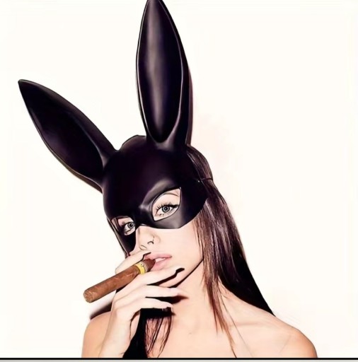 Zdjęcie oferty: Maska BDSM. Seksowny króliczek . Czarny mat.