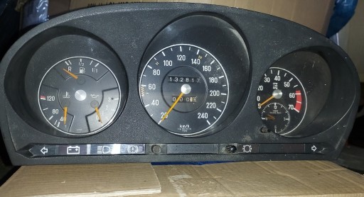 Zdjęcie oferty: Zegary licznik mercedes 116 w116 w107