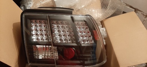 Zdjęcie oferty: Lampy efekt  led tył Ford Mustang 99-04