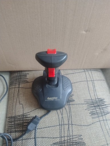 Zdjęcie oferty: Joystick QuickShot QS-130F Atari Amiga Commodore MSX Amstrad Sega