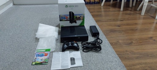 Zdjęcie oferty: Zestaw Xbox 360 slim E  Box Plomba